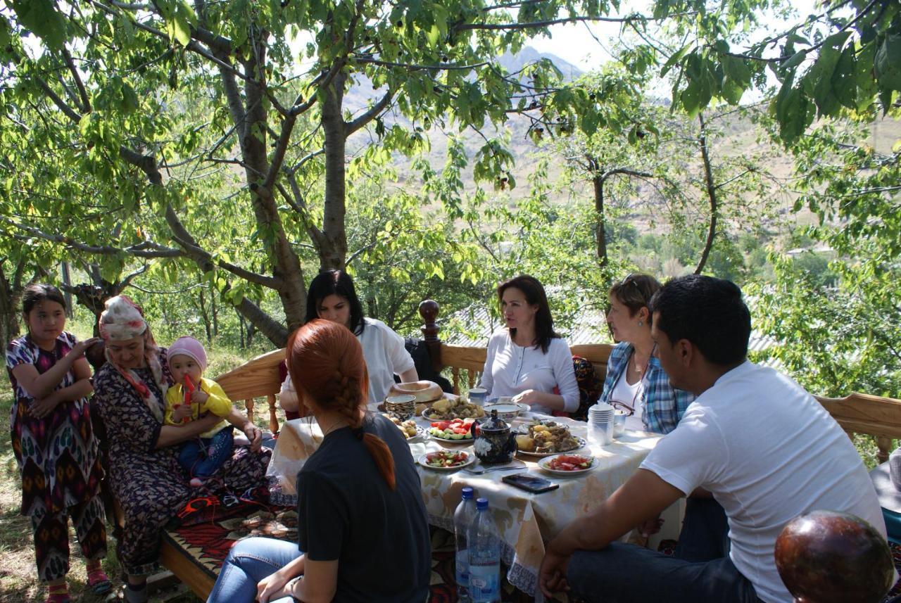 Spring Family Guest House Tersak Esterno foto