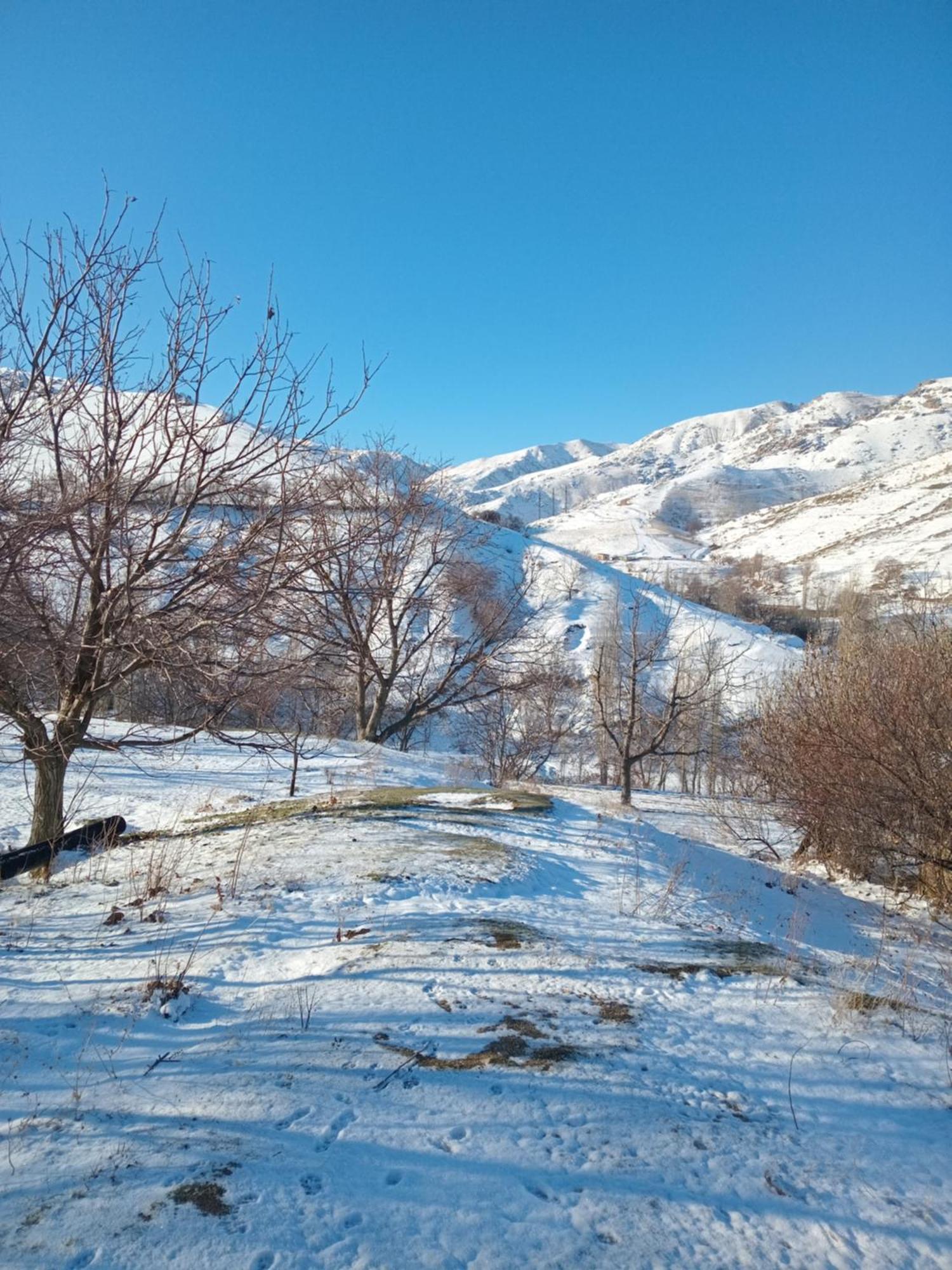 Spring Family Guest House Tersak Esterno foto