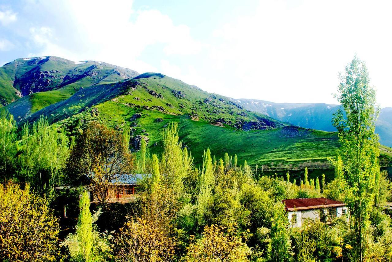 Spring Family Guest House Tersak Esterno foto